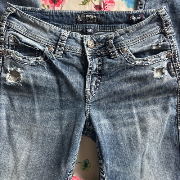 Womens Light Blue Silver Brand Jeans with Embroidered Back-Pockets. - Picture 4 of 4